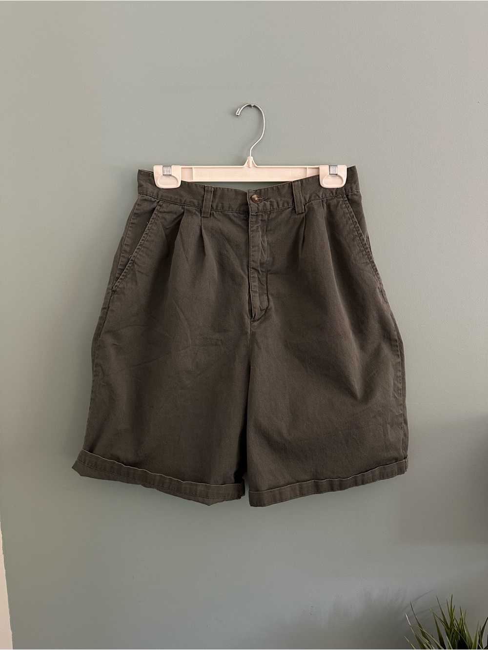Vintage Eddie Bauer High-Waist Pleated — Olive Green